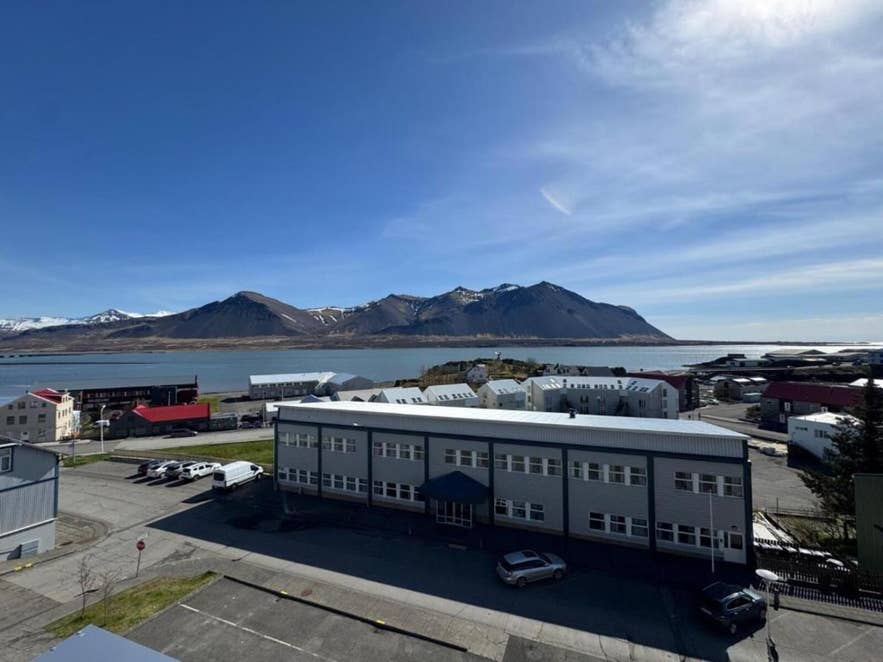 Hotel Vesturland in Borgarnes for Ring Road travelers in West Iceland.