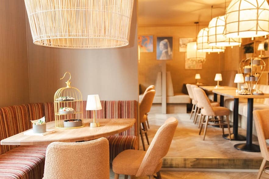 Fröken Selfoss is an inviting restaurant within the revamped old town center of Selfoss.