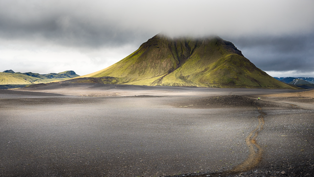 Small-Group 4-Day Laugavegur Trek in the Highlands with Tent Accommodation and Reykjavik Transfers
