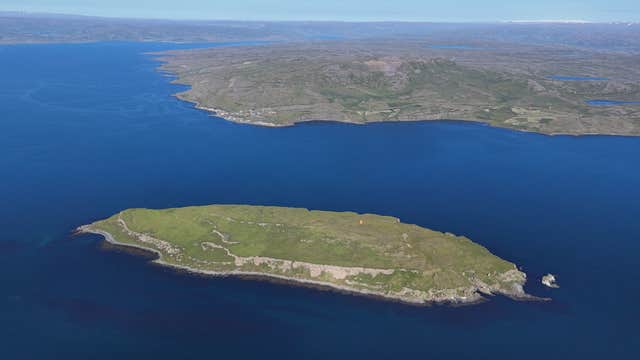 Grimsey Puffin Walk with Guided Boat Trip from Drangsnes