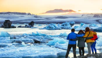 Unforgettable 6-Day Summer Vacation Package with Jokulsarlon Glacier Lagoon