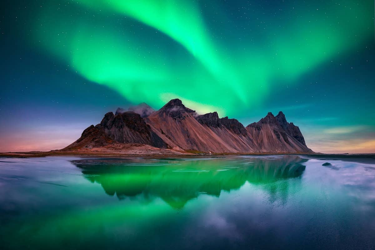 Best Places in Iceland to See the Northern Lights: A Study of 89 Years of Cloud Coverage