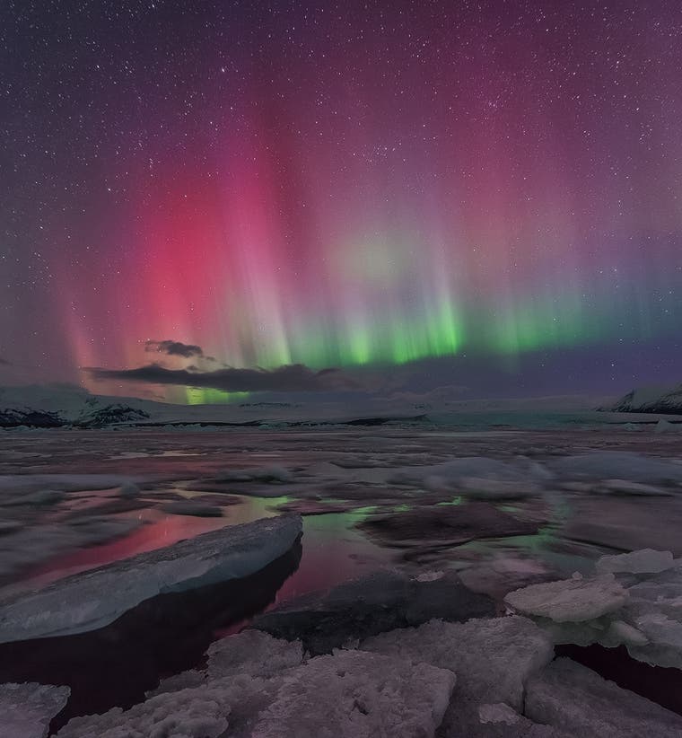 red_northern_lights_last_night.jpg