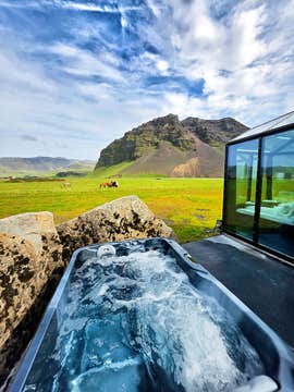 Aurora Glass Cabin I (Private Sauna & Jacuzzi)