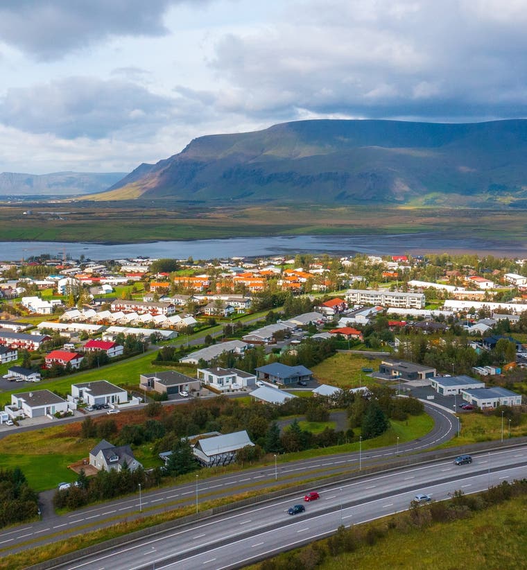 Hotels & Accommodation in Mosfellsbaer