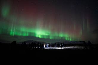Small-Group Northern Lights Hunt from Reykjavik by 4x4 Sprinter