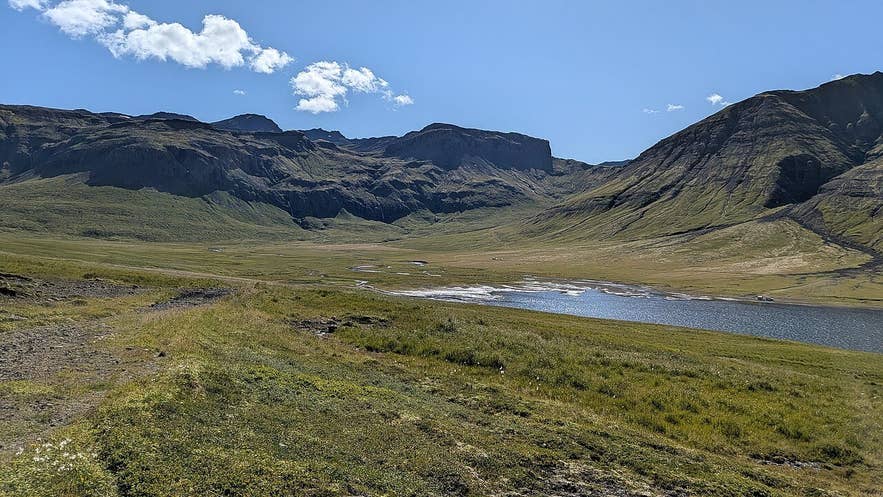 Árnabotn at the head of Hraunsfjörður fjord
