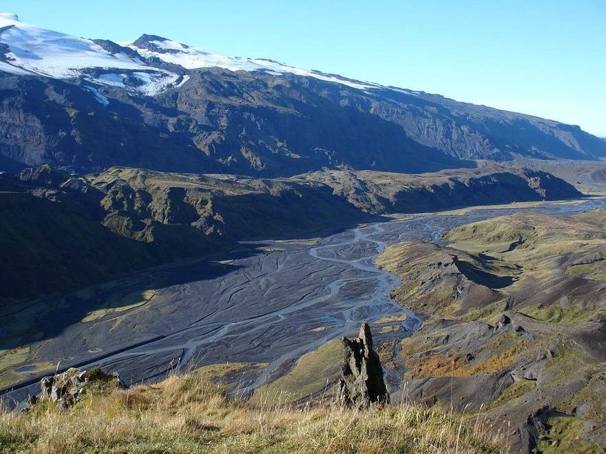 Eyjafjallajökull above the braided Krossá river from a Þórsmörk viewpoint