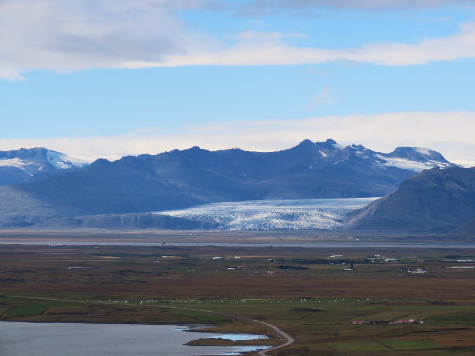 Fláajökull glacier and the Heinabergsfjöll mountains seen from Almannaskarð near Höfn, Southeast Iceland