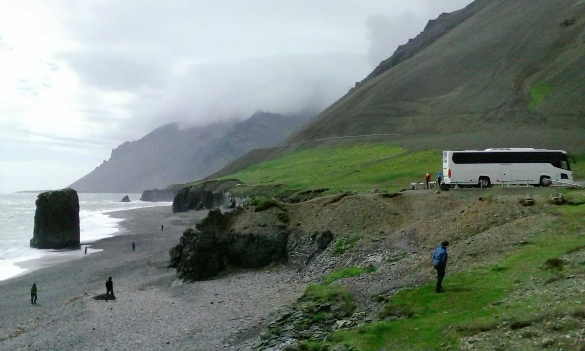 Thvottarskridur Scree Slopes Travel Guide | Guide to Iceland