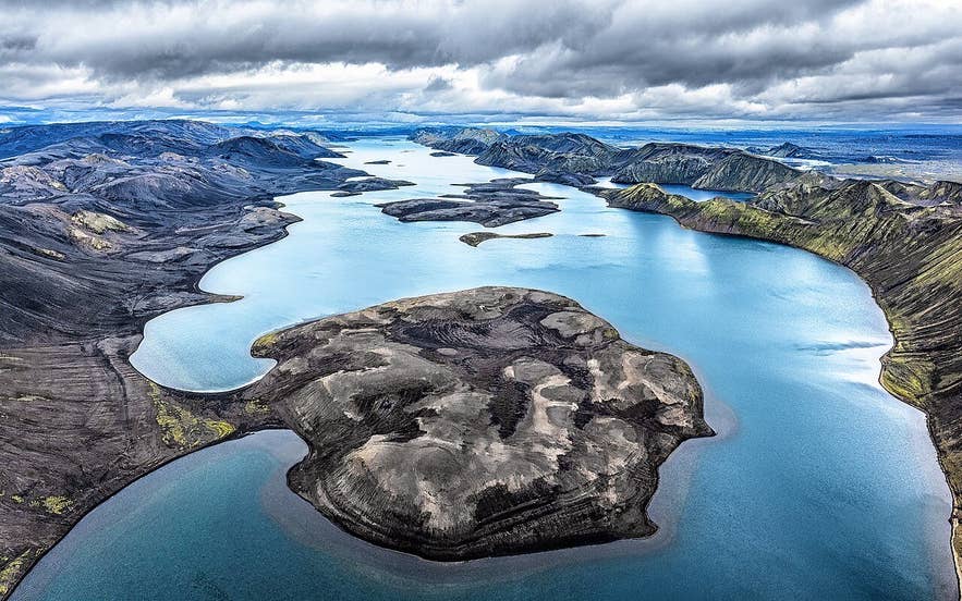 Aerial view of the southern end of Langisjór with the Tungnaárfjöll and Fögrufjöll ridges Aerial view of the southern end of Langisjór with the Tungnaárfjöll and Fögrufjöll ridges
