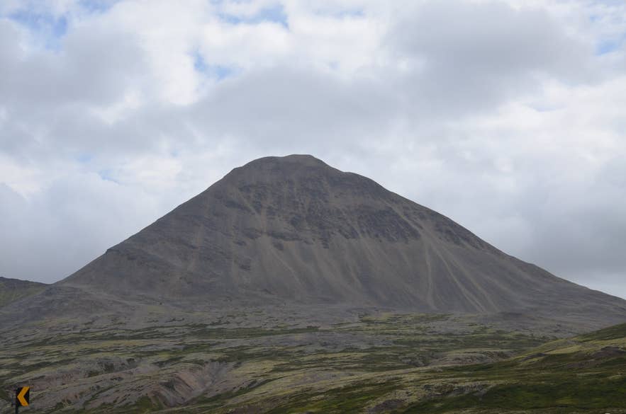 Baula mountain seen from Brattabrekka pass