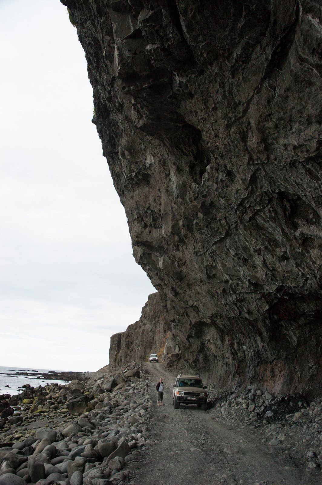 Skútabjörg Cliffs and Beach Travel Guide | Guide to Iceland