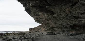 Skútabjörg Cliffs and Beach