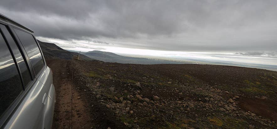 The F338 Skjaldbreiðarvegur jeep track near Mosaskarð Pass with the South Iceland lowlands in the distance The F338 Skjaldbreiðarvegur jeep track near Mosaskarð Pass with the South Iceland lowlands in the distance