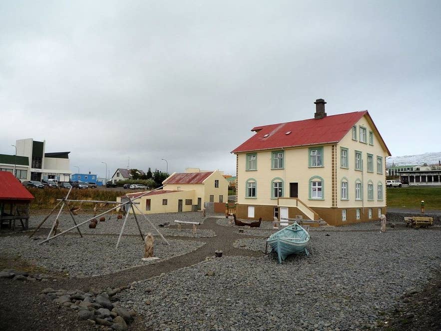 Harbour quarter of Hvammstangi with the Icelandic Seal Center house, near Bardúsa Trade Museum