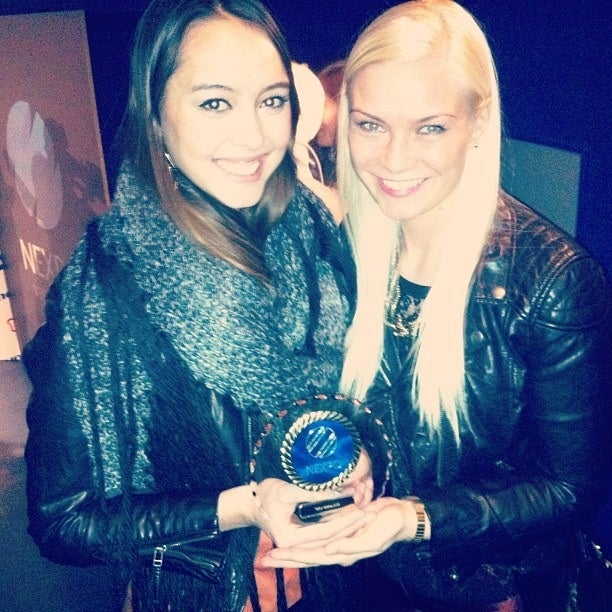 Anna and Anna receiving the prize for website of the year 2013 at the Icelandic Nexpo awards