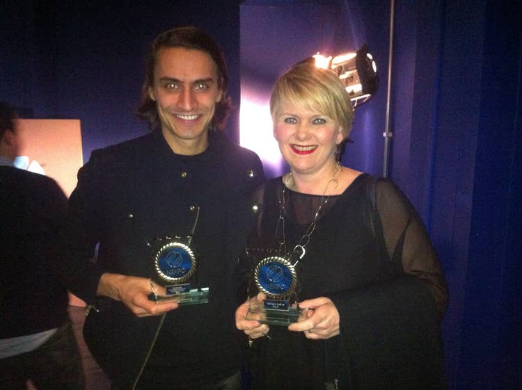 Elmar with the Minister of industry and commerce of Iceland receiving the prize for most influential company on social media 2014