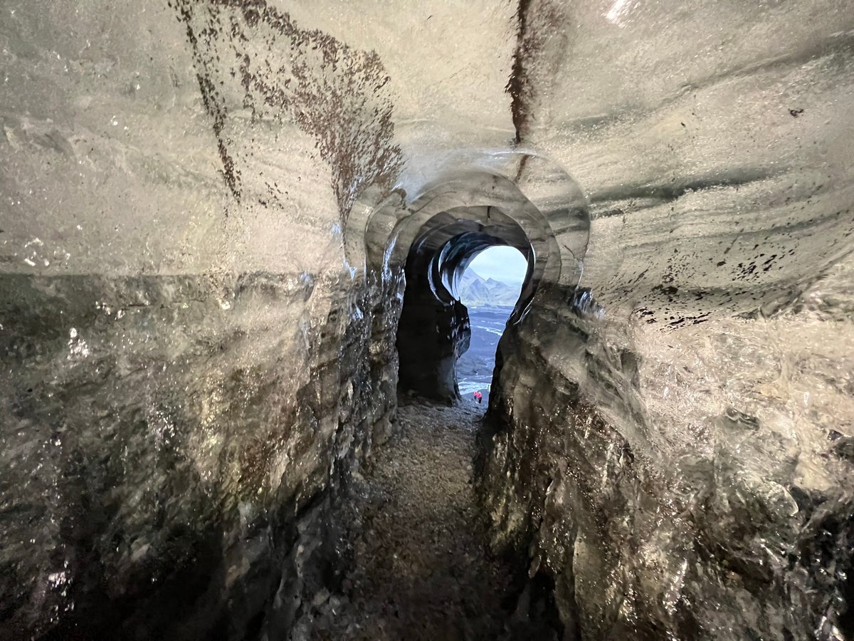 カトラ氷の洞窟ツアー｜ヴィーク村からスーパージープで送迎 | Guide