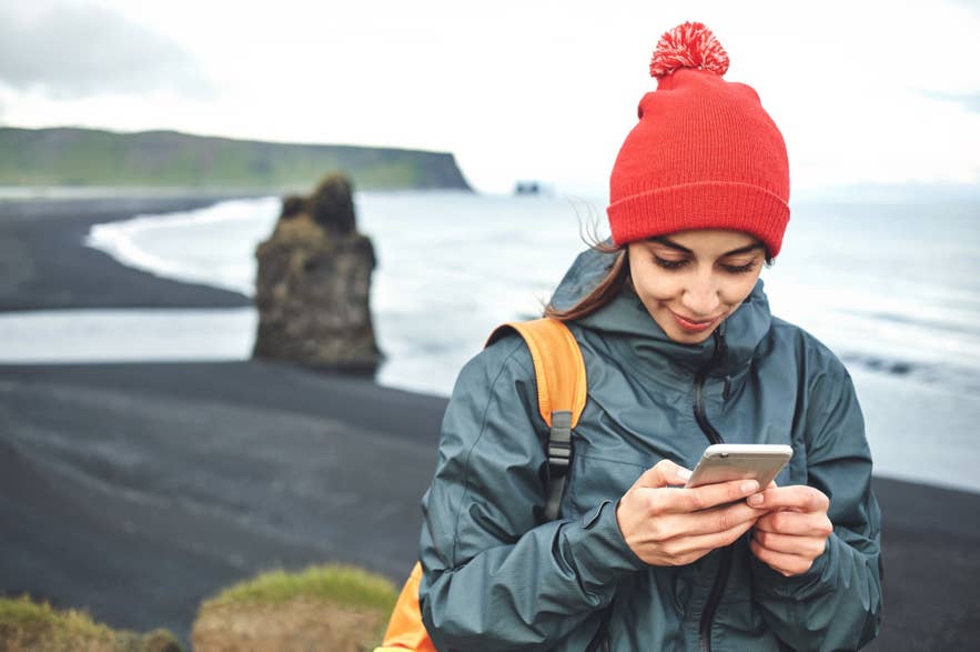 Experience the beauty of Iceland and stay connected