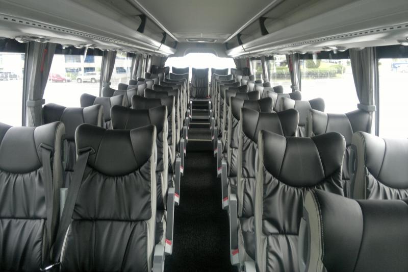 Turerna från Keflavík till Reykjavík avgår regelbundet och bussarna är rymliga.