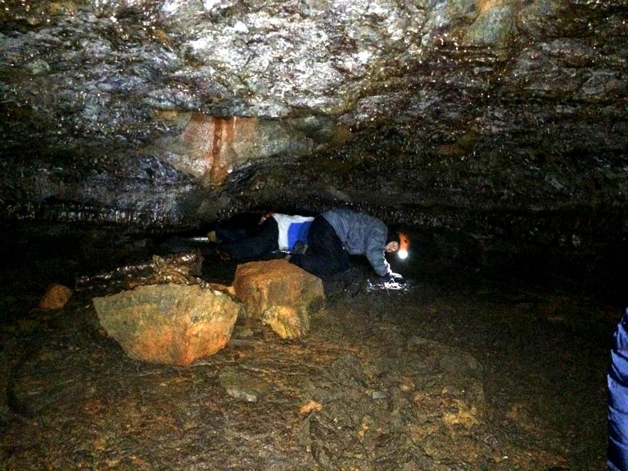 Caving in Leiðarendi and snorkeling in Silfra 