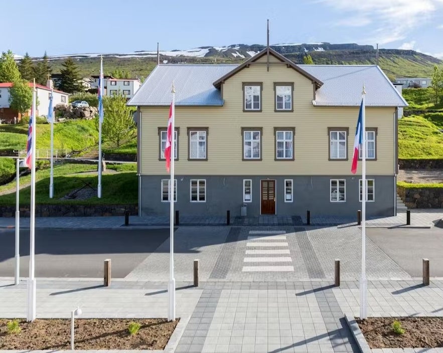 There are many beautiful historic buildings in Faskrudsfjordur