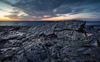 ๋ ์ด์บฌ๋ค์ค ๋ฐ๋์ ๊ทธ๋ฆผ ๊ฐ์ ๊ตณ์ด์ง ํ์ฐ์ ์ง๋