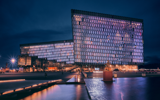 케플라비크 공항에서 레이캬비크까지 가는 편안한 전용 이동편