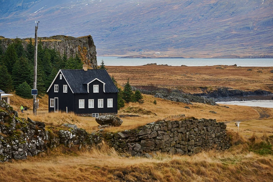 Teigarhorn natural monument and nature preserve is a protected attraction in East Iceland with rich biodiversity and globally renowned zeolite deposits. Teigarhorn natural monument and nature preserve is a protected attraction in East Iceland with rich biodiversity and globally renowned zeolite deposits.