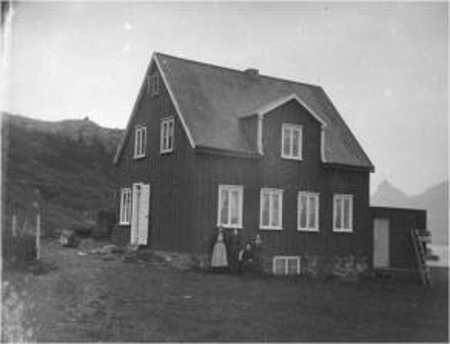 The old house at Teigarhorn, also known as Weywadthus, dates back to the late 19th century.