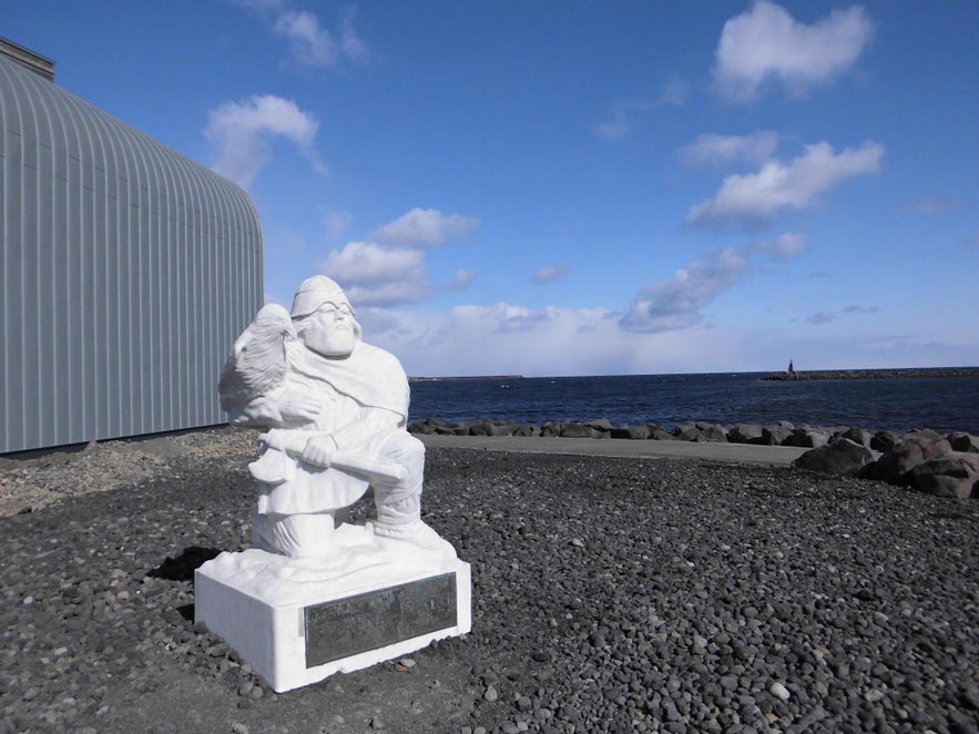 A statue of Raven-Flóki found outside the Viking World Museum in Njardvik.