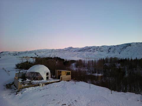 Eyja Mork豪华露营圆顶帐篷(Eyja Mork Glamping Dome)