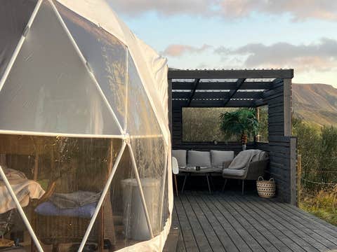 Eyja Mork豪华露营圆顶帐篷（Eyja Mork Glamping Dome）