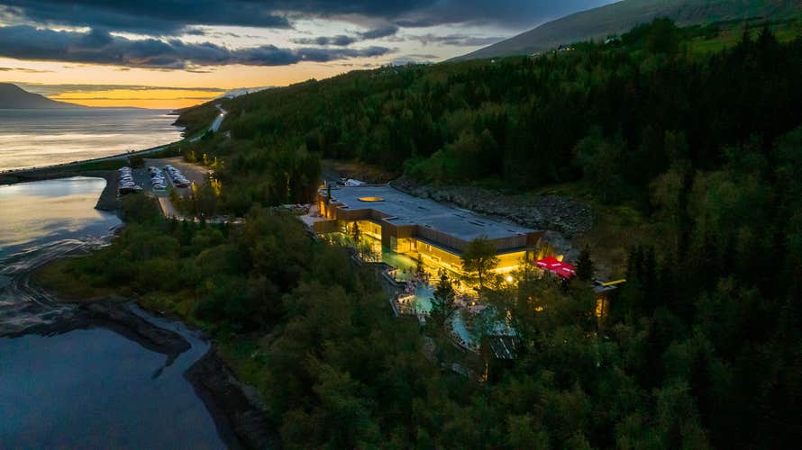 Private 4-Hour North Iceland Tour from Akureyri with Godafoss Waterfall and Forest Lagoon