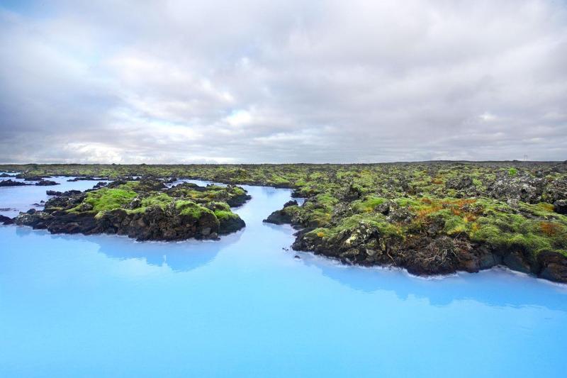 Błękitną Lagunę znajdziesz na półwyspie Reykjanes, niedaleko Keflaviku.