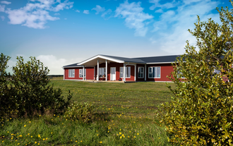  Loa's Nest is een charmant hotel in de schilderachtige omgeving van Hella, IJsland.