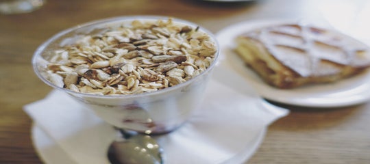 在雷克雅未克吃一顿满足的早午餐