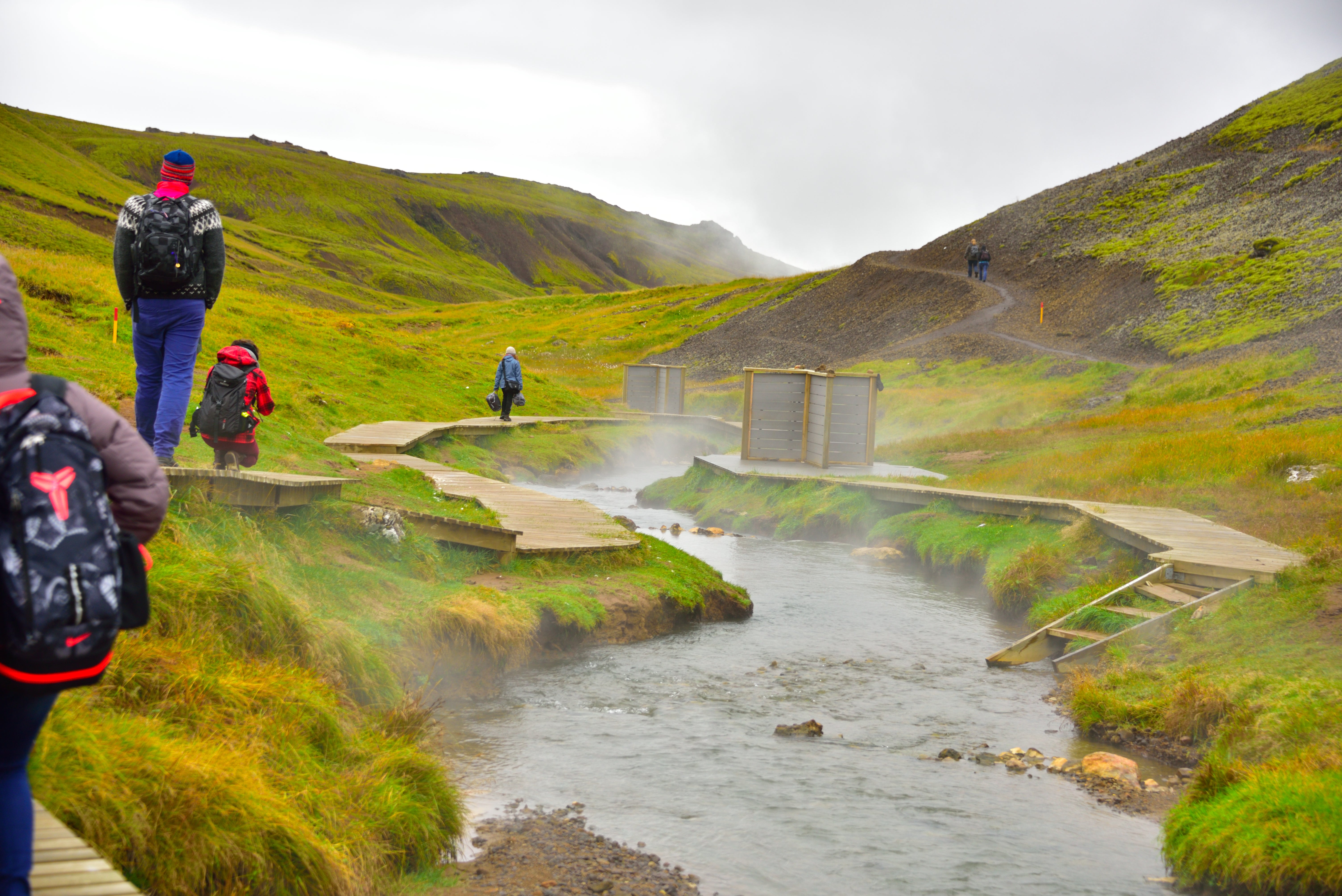 天然温泉の、、川！？