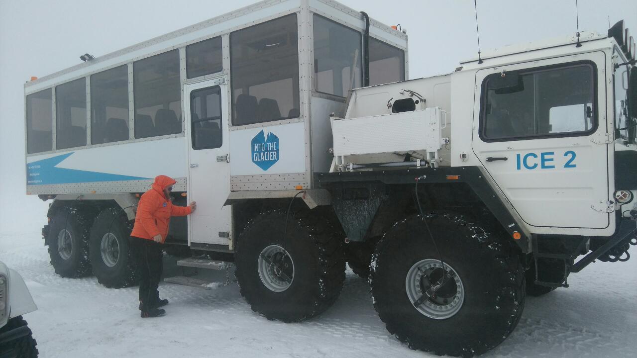 Eintauchen ins Innere eines Gletschers