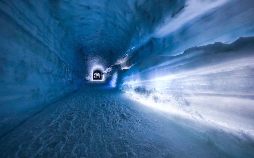 Tunnel de glacier au Glacier Langjökull