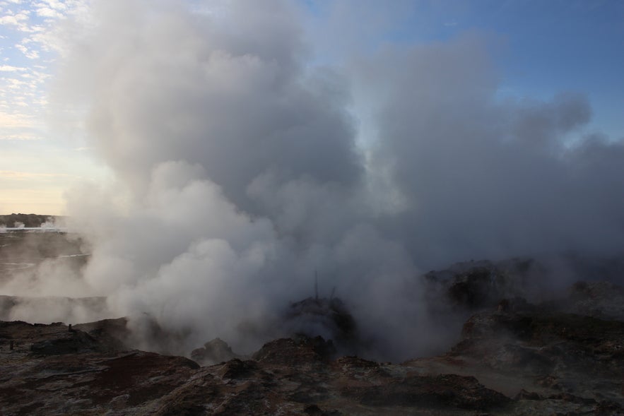 Die fauchende und dampfende Gunnuhver