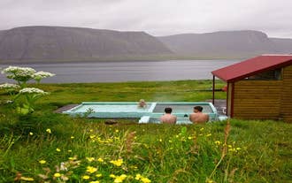 Het natuurlijke warmwaterbad Pollurinn is favoriet bij de plaatselijke bevolking van de Westfjorden.