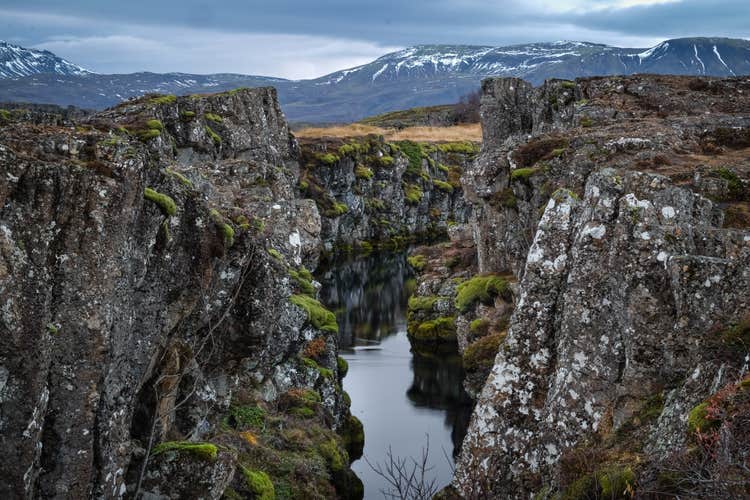 Þingvellir is riddled with cracks and fissures, caused by the tension of the separating North American and Eurasian tectonic plates.