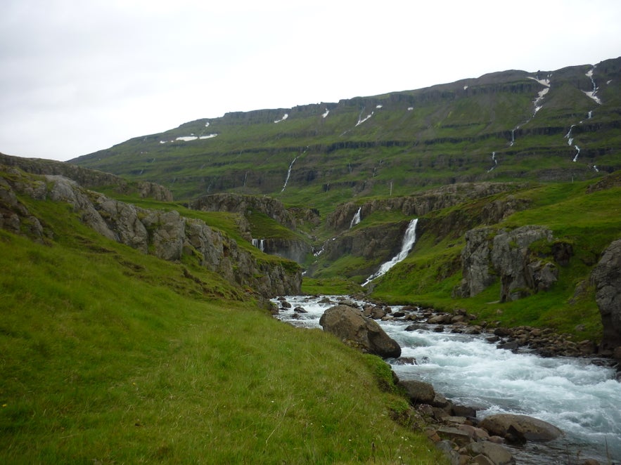 Eau pure Fjord Seydisfjordur