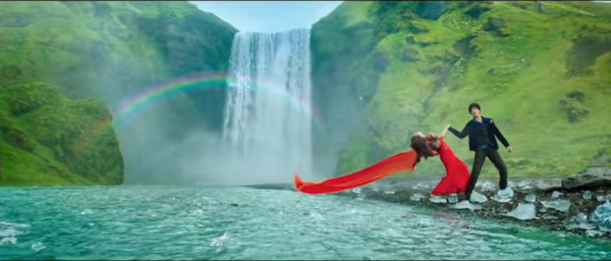 Dilwale filmed by Skógafoss in Iceland