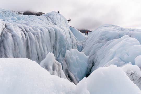 Small Group 6.5-Hour Glacier-Hiking & Ice-Climbing Tour in Skaftafell