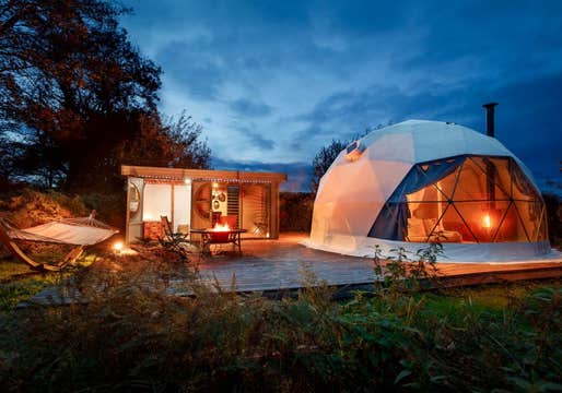 Eyja Mork豪华露营圆顶帐篷（Eyja Mork Glamping Dome）