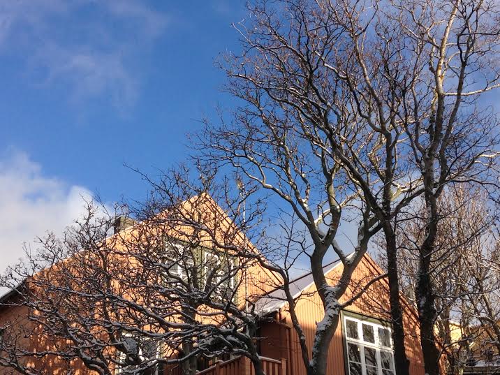 Blue sky at Þingholtsstræti in Reykjavík