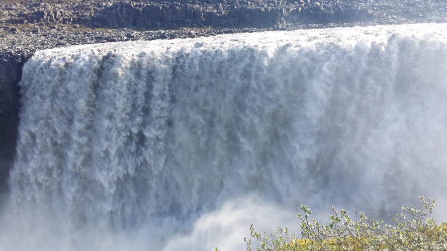 De Dettifoss is de krachtigste waterval van Europa.
